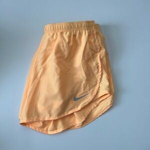 Nike Women's Tempo Brief-Lined Running Dry-Fit Shorts Zipper Pocket Vivid Orange